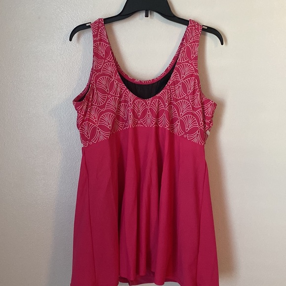 Size 20 plus size Blair women’s bathing suit one piece skirt pink - Picture 3 of 3